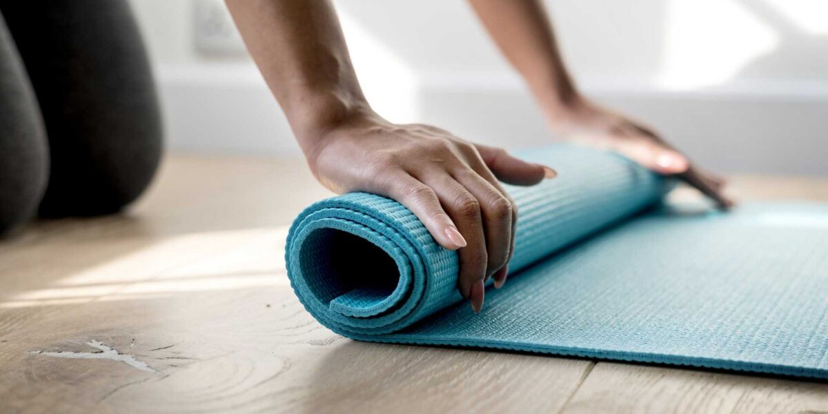 Jak joga dla firm poprawia środowisko pracy?